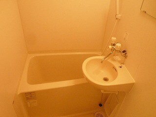 物件内観写真6　(別号室)