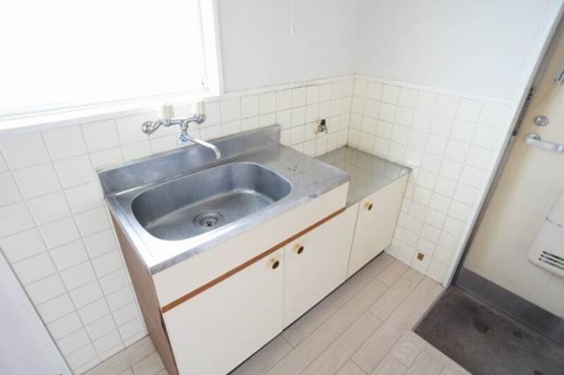 物件内観写真3　(別号室)