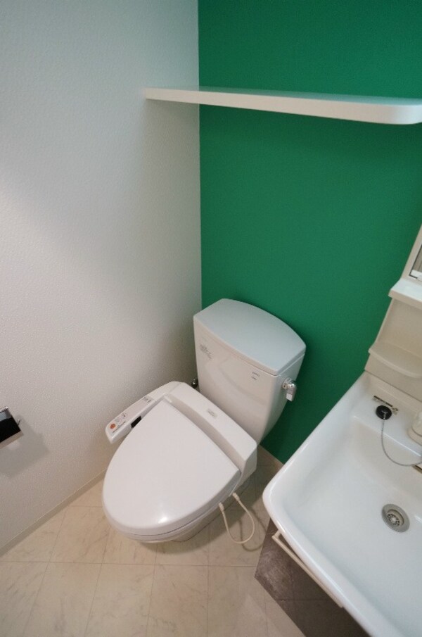 トイレ(別号室)