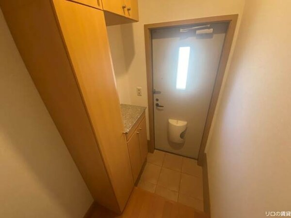 玄関(同型仕様)