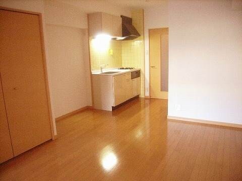 物件内観写真6　(別号室写真)