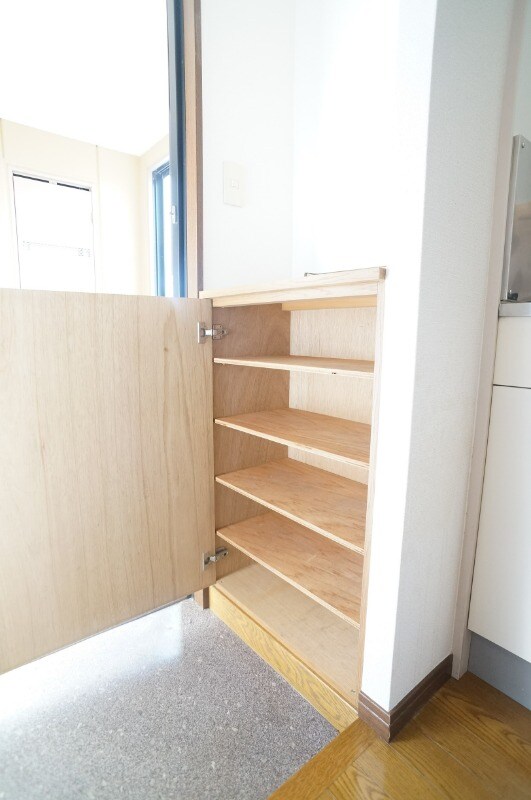 物件内観写真2　(同型タイプ)