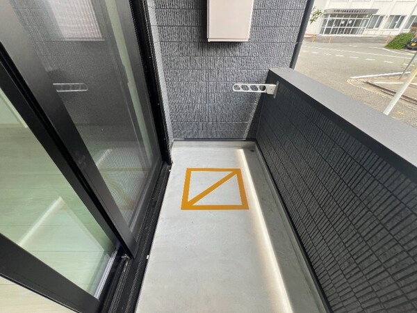 バルコニー(同型参照)