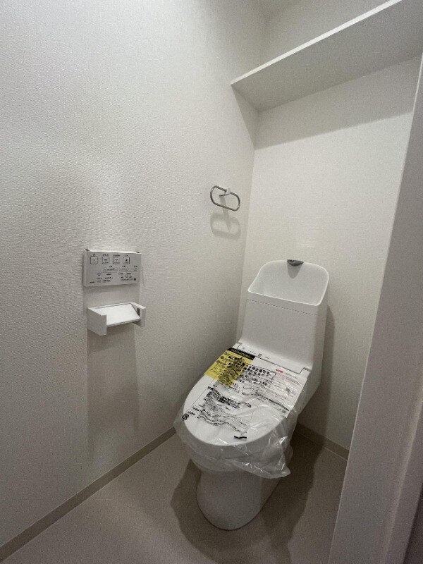 トイレ(同型参照)