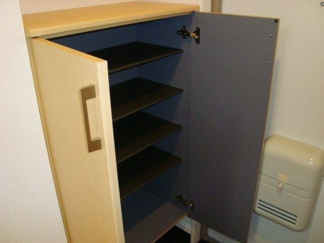 物件内観写真2　(別号室)