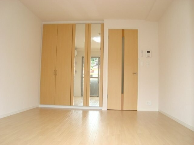 物件内観写真3　(別号室)