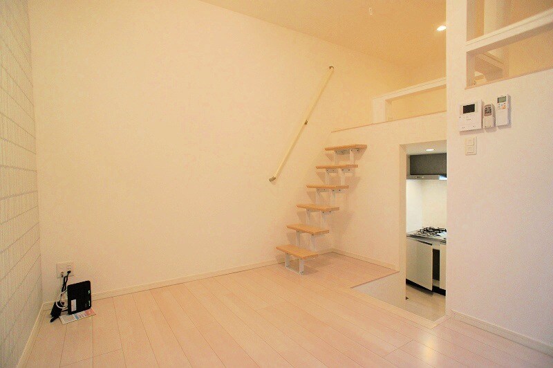 物件内観写真3　(別号室)