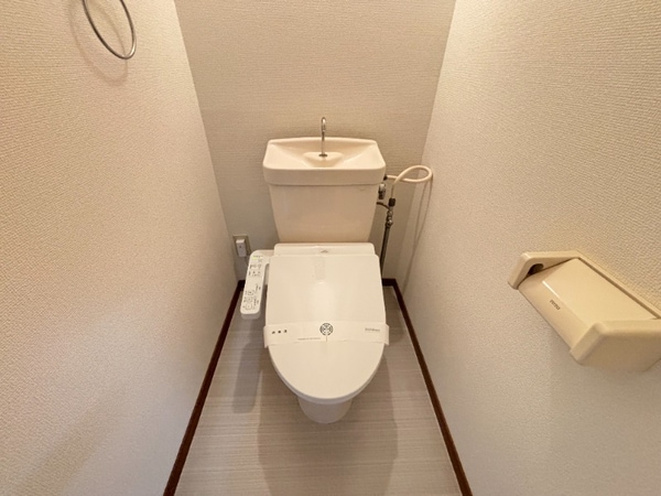 トイレ(同型イメージ)