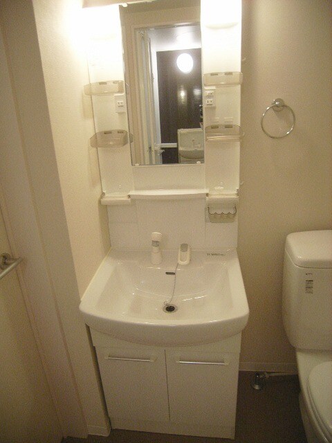 物件内観写真8　(別号室)