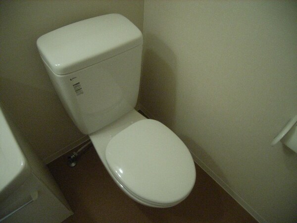 トイレ(別号室)