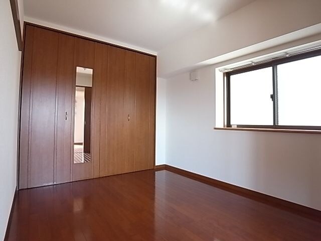 物件内観写真2　(別号室)