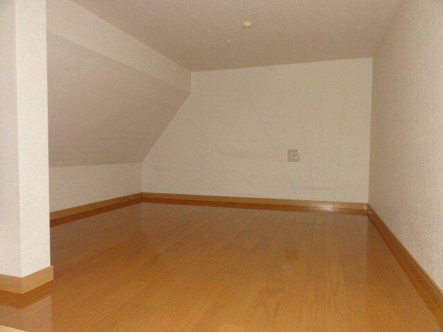 物件内観写真5　(別号室)