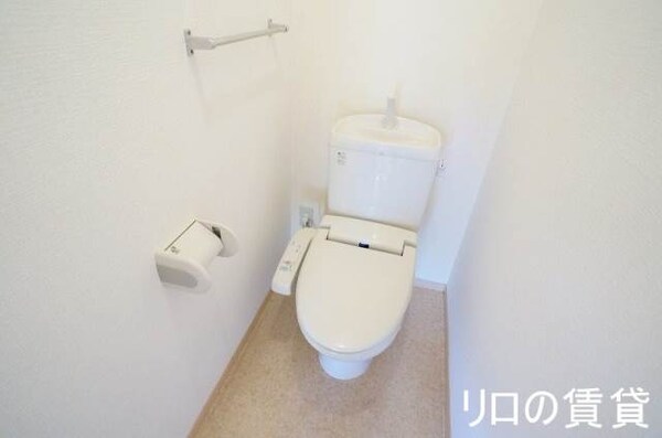 トイレ(同型イメージ)