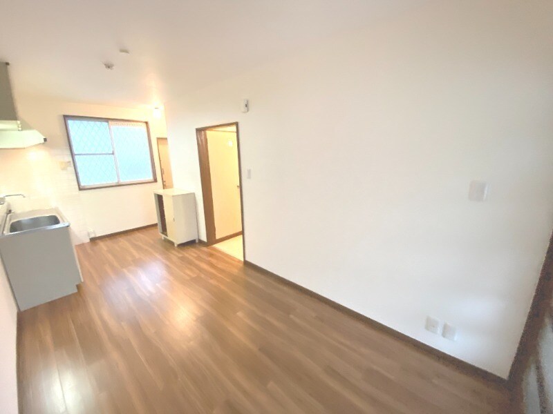 物件内観写真3　(別号室)