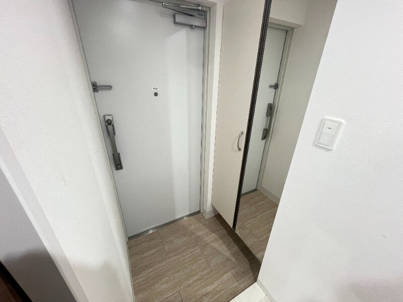 物件内観写真2　(802号室写真使用)