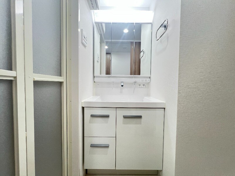 物件内観写真9　(802号室写真使用)