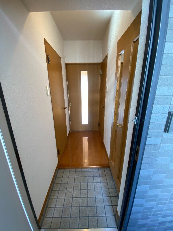 物件内観写真2　(別号室)