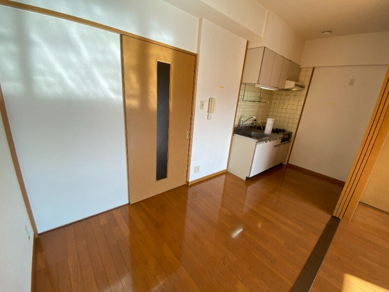 物件内観写真3　(別号室)