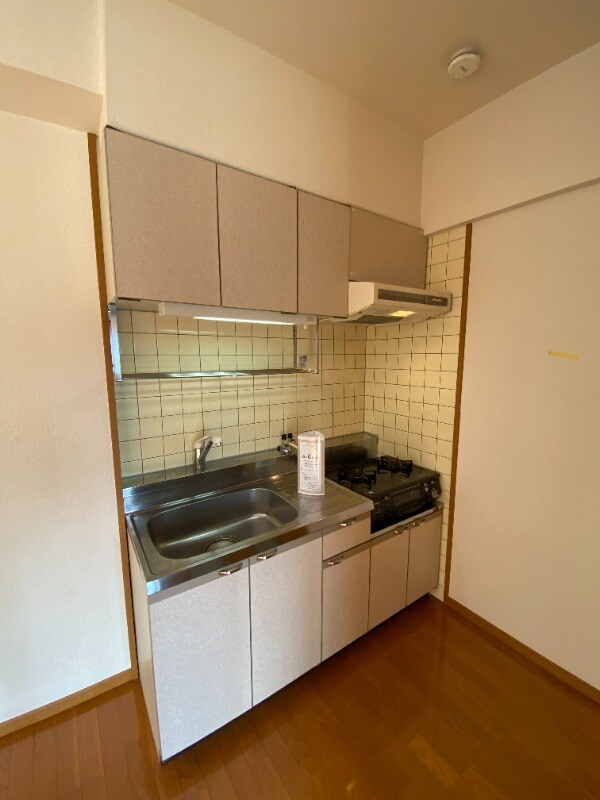 物件内観写真4　(別号室)