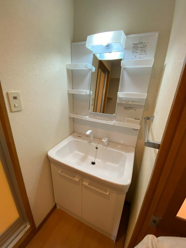 物件内観写真9　(別号室)