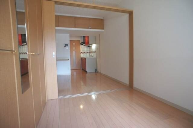 物件内観写真9　(別号室)