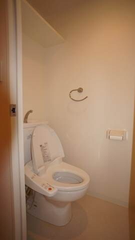 物件内観写真11　(別号室)