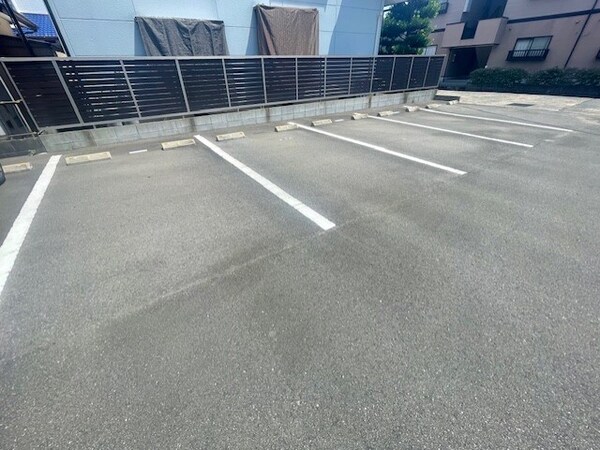 駐車場(駐車場)