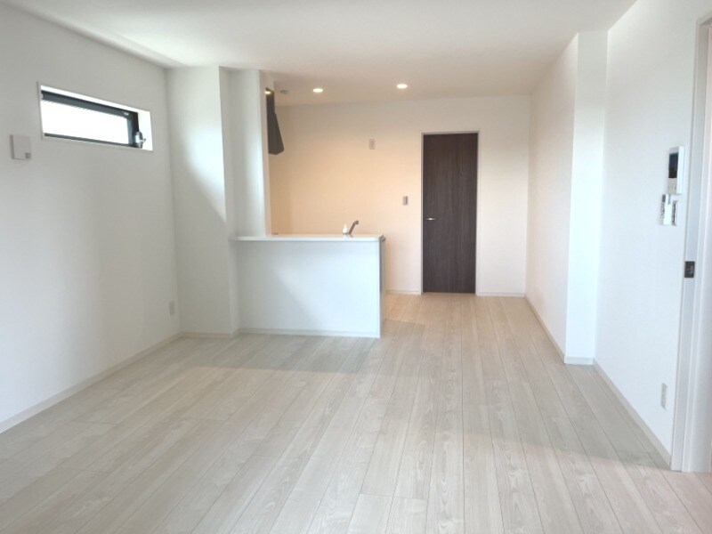 物件内観写真3　(同型イメージ)