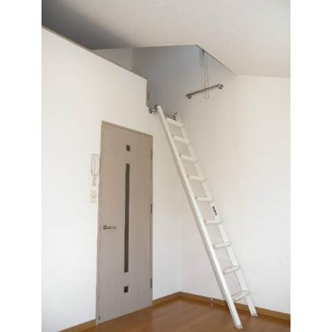 物件内観写真8　(101号室の写真使用)