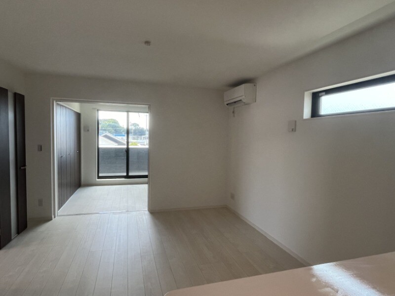 物件内観写真5　(同型イメージ)