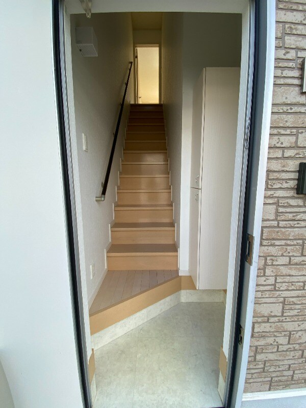 物件内観写真2　(別号室)