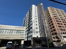 西鉄天神大牟田線 雑餉隈駅 13階建 築3年の外観写真