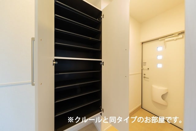 物件内観写真2　(同型写真)