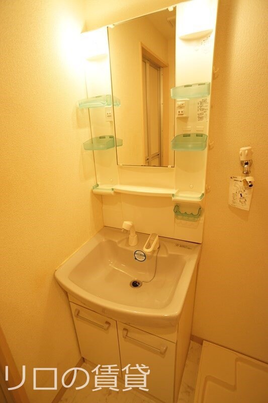 物件内観写真3　(別号室)