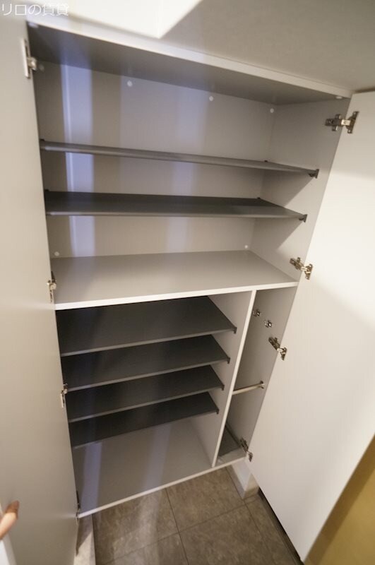 物件内観写真11　(別号室)