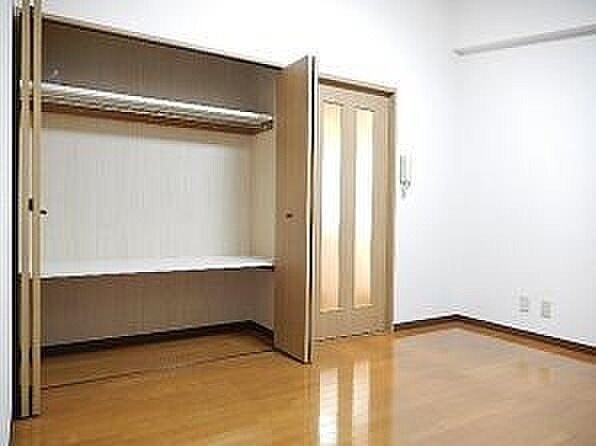 物件内観写真3　(別号室)