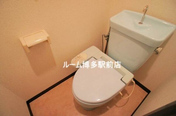トイレ(別号室)