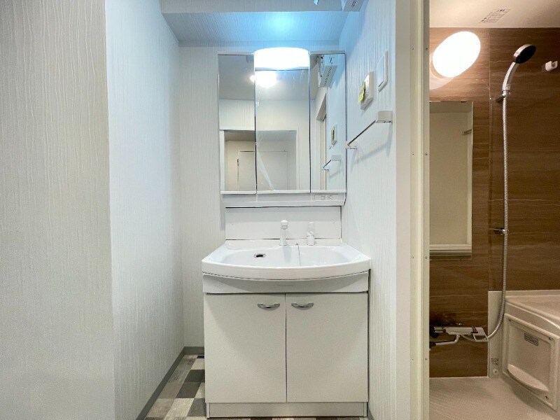 物件内観写真9　(別号室写真)