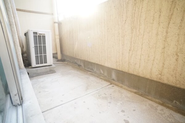 バルコニー(別号室イメージ)