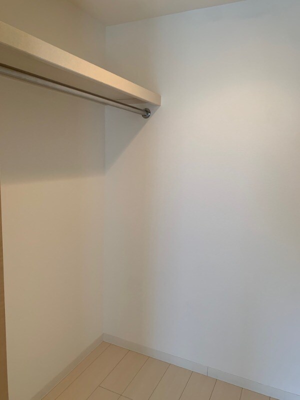 物件内観写真8　(別号室)