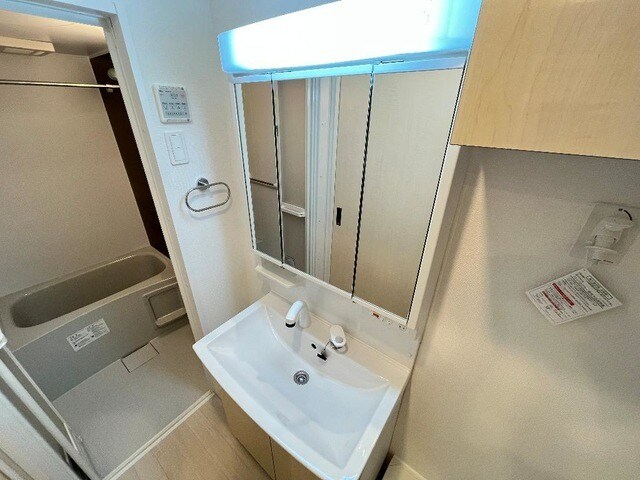 物件内観写真9　(同型タイプ)