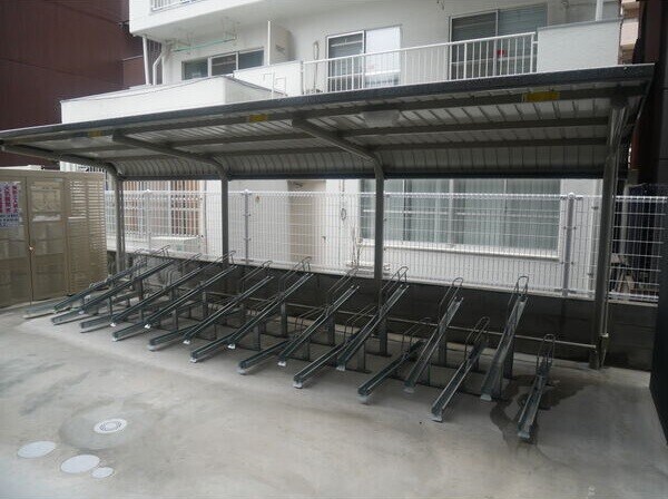 物件外観写真3　(駐輪場)