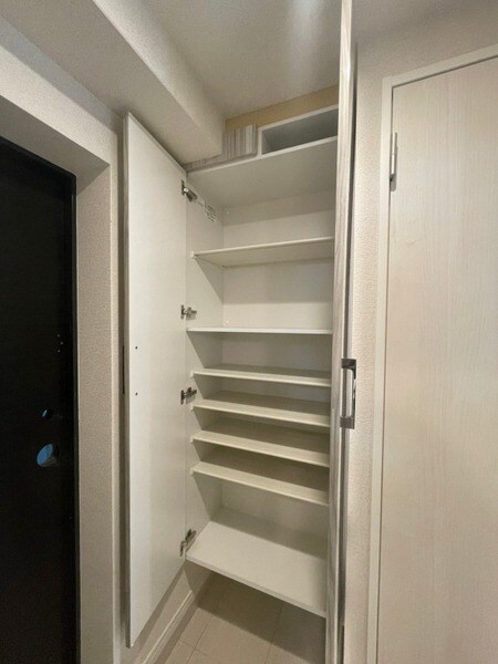 物件内観写真12　(別号室)