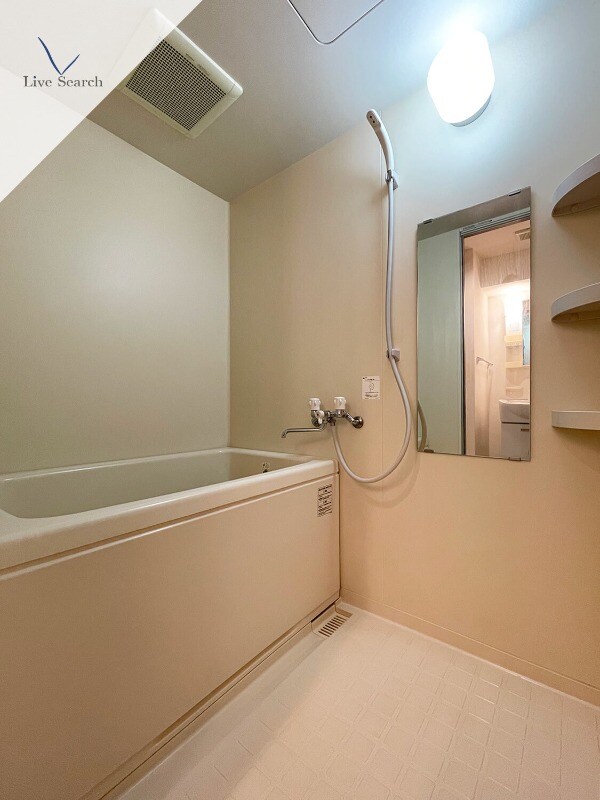 物件内観写真9　(別号室)