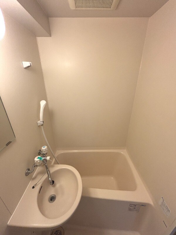 物件内観写真8　(別号室)