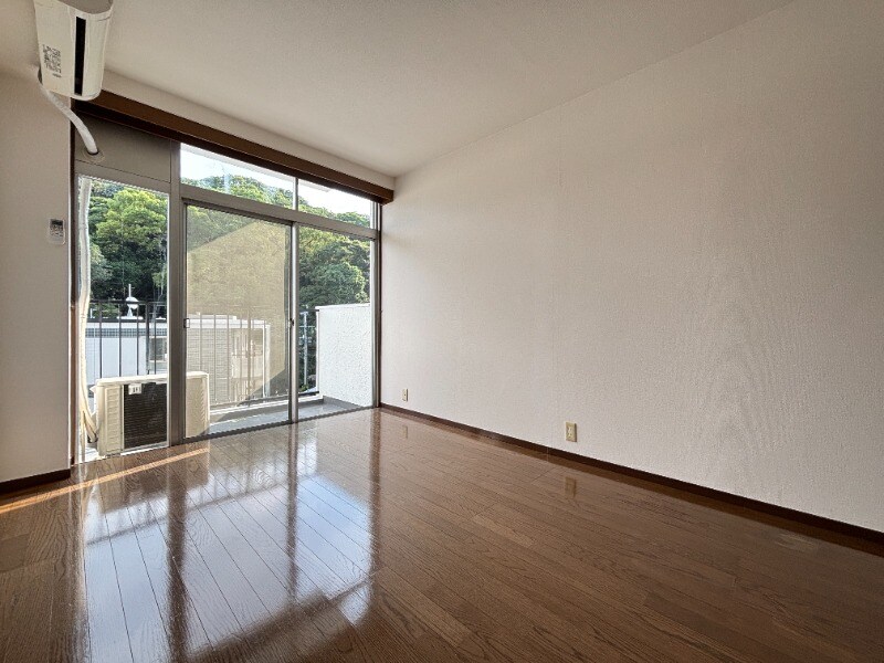 物件内観写真5　(403室　写真)