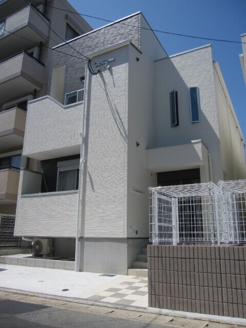 物件外観写真1　(外観)