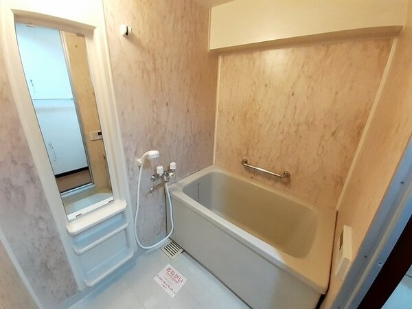 バス／シャワールーム等(別号室)