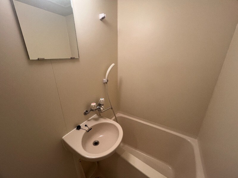 物件内観写真5　(別号室)