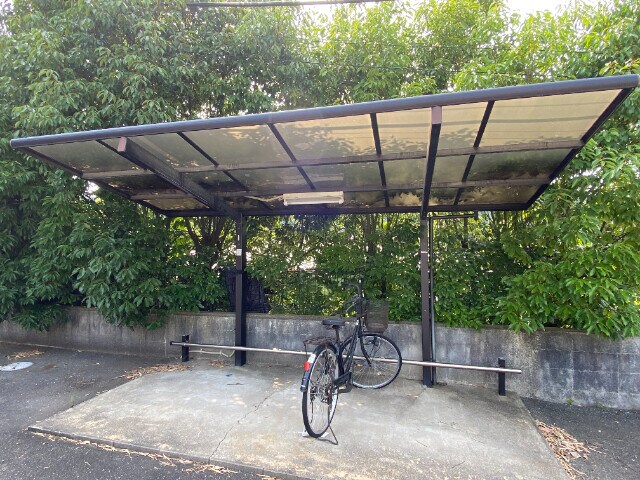 物件外観写真2　(エントランス)